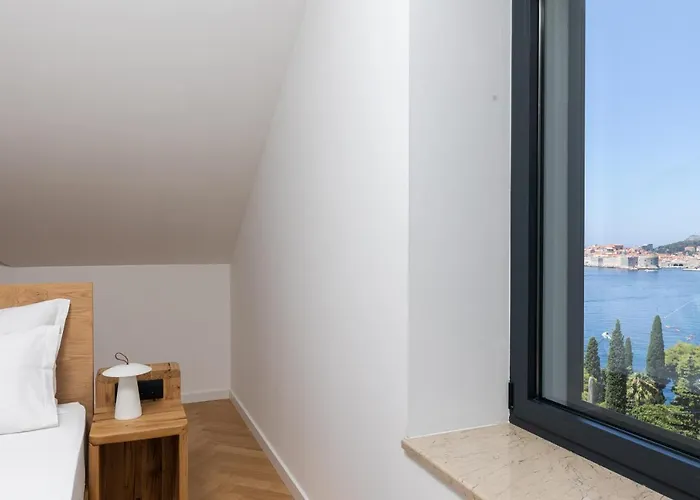 B With Old Town & Sea View Dubrovnik