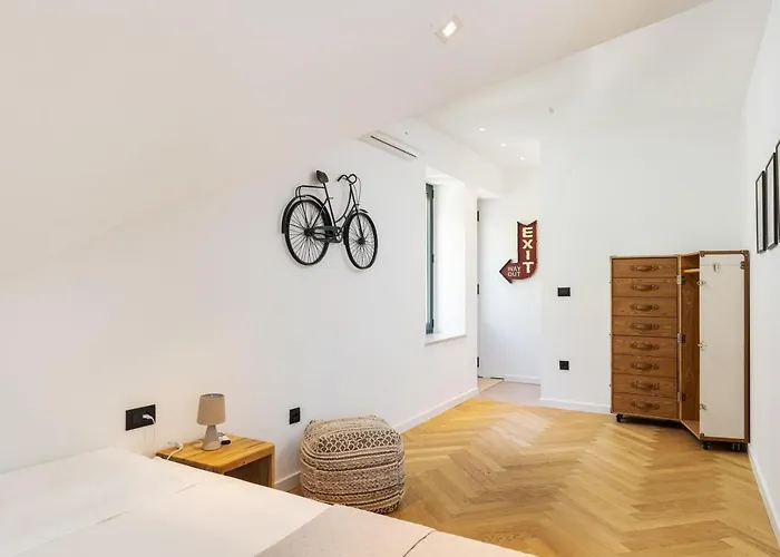 Daire B With Old Town & Sea View