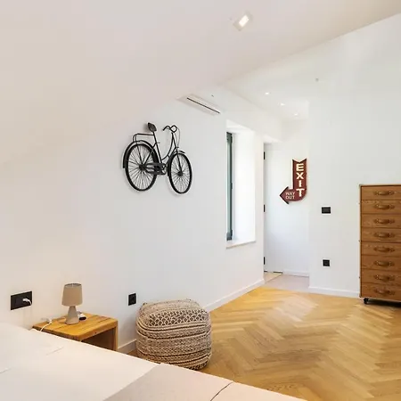 Appartement B With Old Town & Sea View