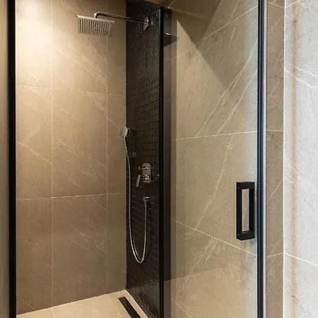 Apartment B With Old Town & Sea View