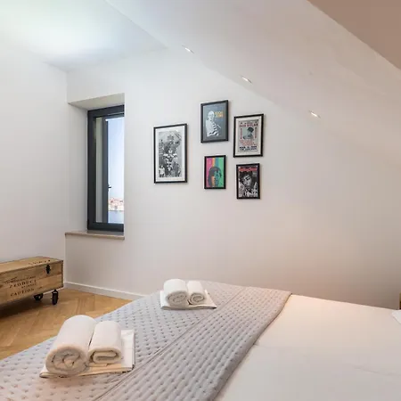 B With Old Town & Sea View Apartment Dubrovnik